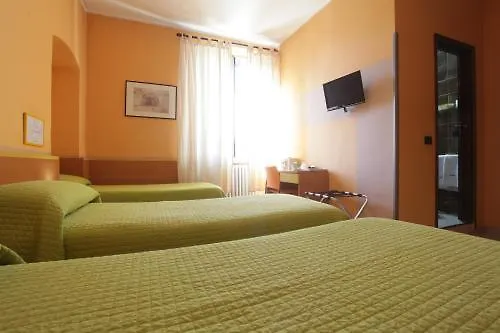 Hotel La Quercia Mozzo Italy