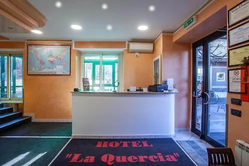 Hotel La Quercia Mozzo Italy