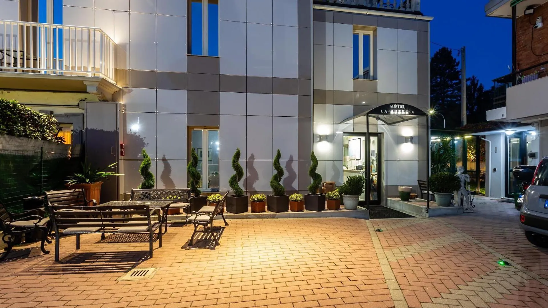 ***  Hotel La Quercia Mozzo Italy