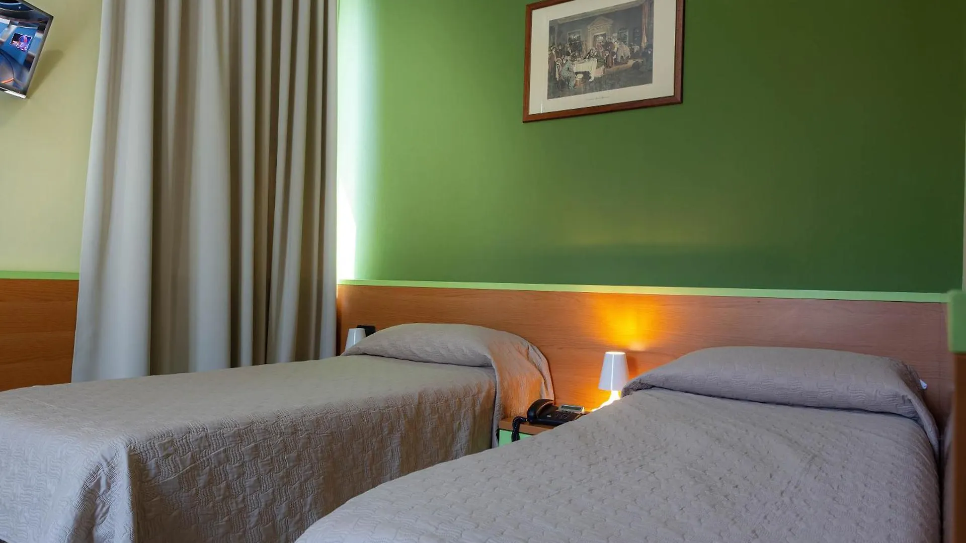 ***  Hotel La Quercia Mozzo Italy